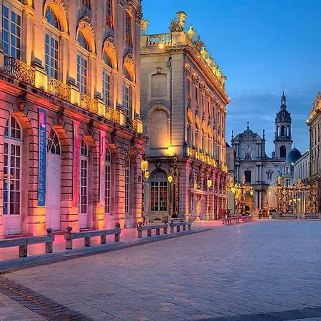 Διαμέρισμα 9 Place D'alliance